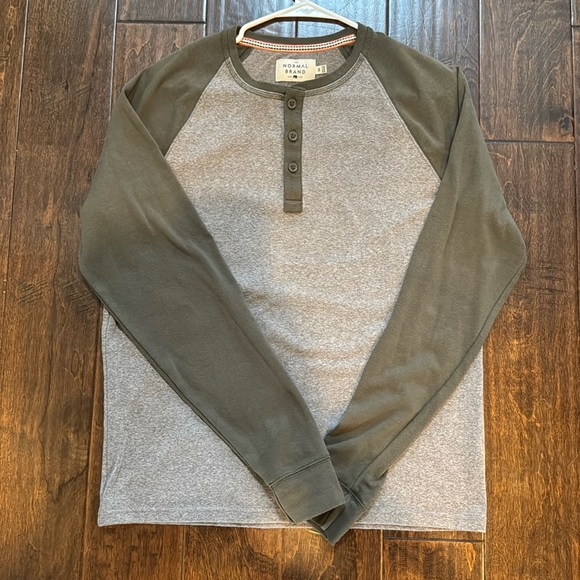 Normal Brand Men’s medium Henley. - Picture 1 of 2